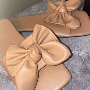 bow sandals
